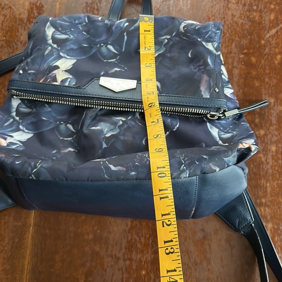 Simply Vera Wang Blue Floral Multi Pocket Bookbag - Picture 13 of 16